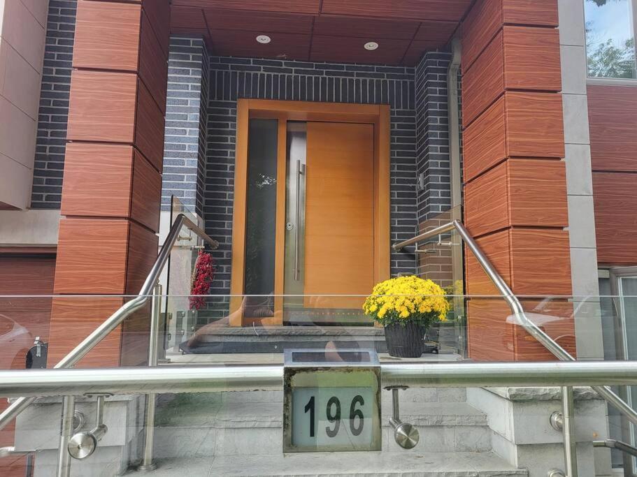 Apartamento Toronto Modern House Exterior foto